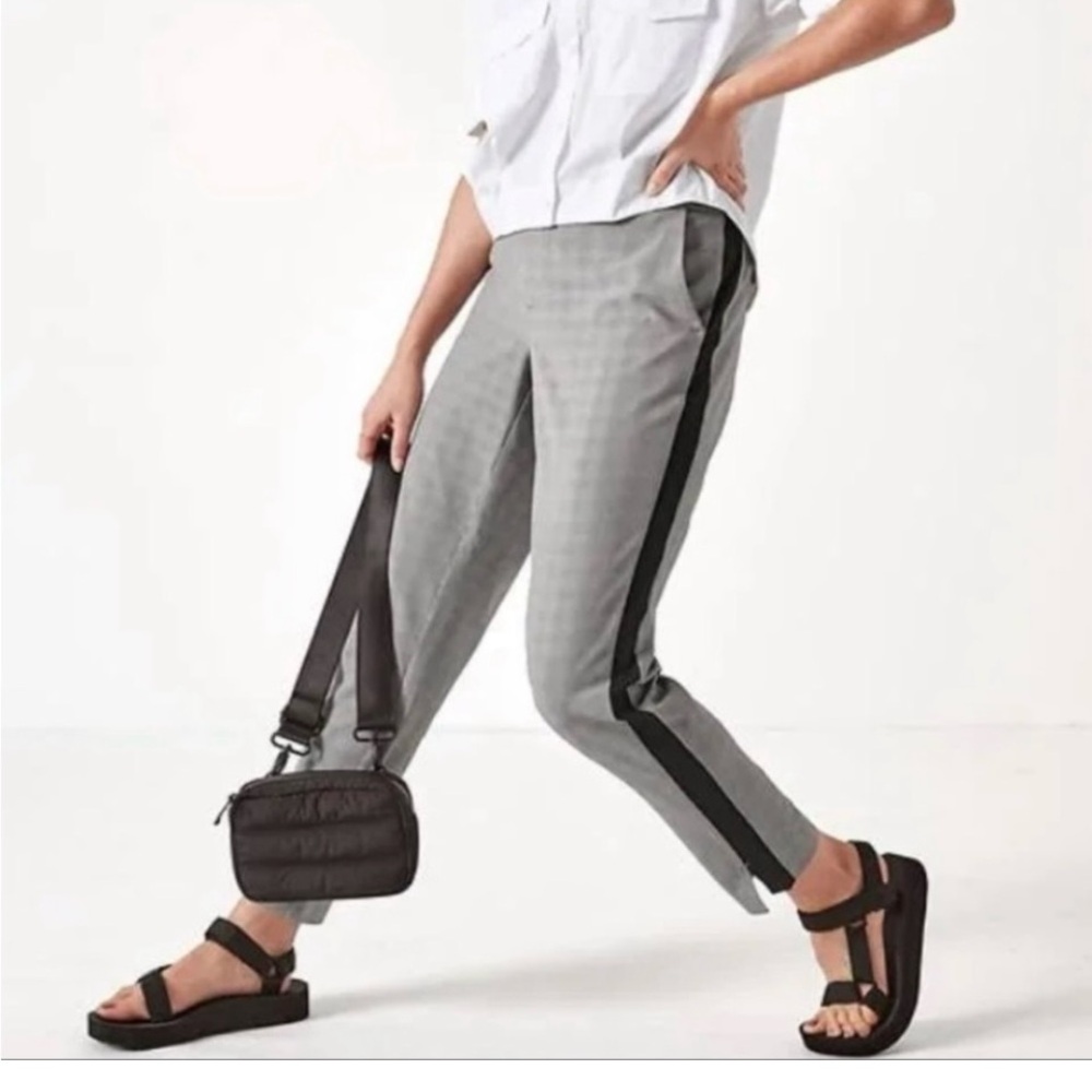 Athleta Brooklyn Plaid Ankle Stretch Pants Black 10